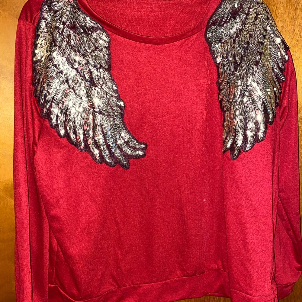 Long sleeve, fashion wing shirt